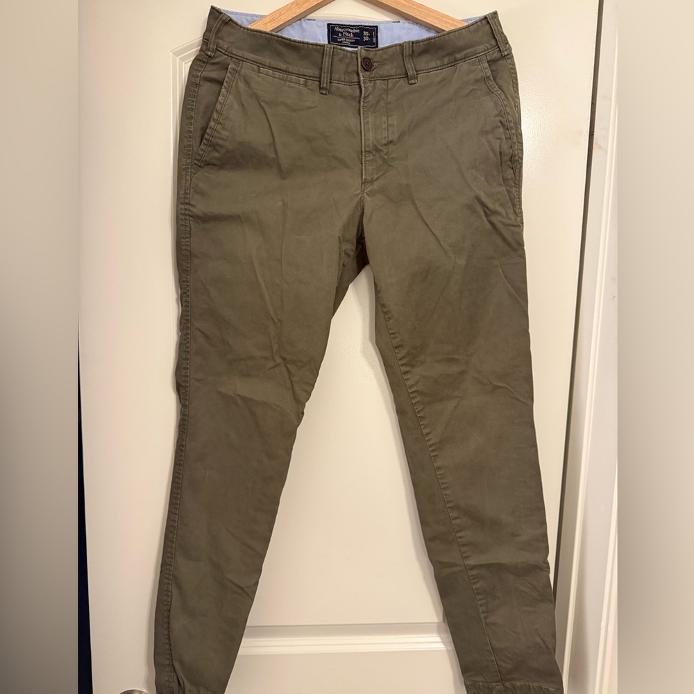 Abercrombie & Fitch Men's Pants Chinos OLIVE GREEN 30 X 30  Chino Pant